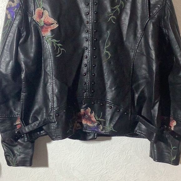 Colleen Lopez -Sz XL - Black F. Leather Jacket - Floral embroidery - black studs - Picture 8 of 12